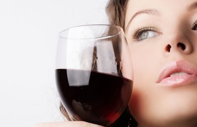 Las bondades del vino para la belleza